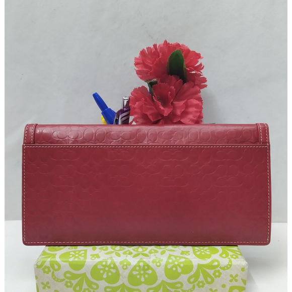 Coach Red Leather C Embossed Credit Card Bifold Envelope Long Wallet - Picture 3 of 13
